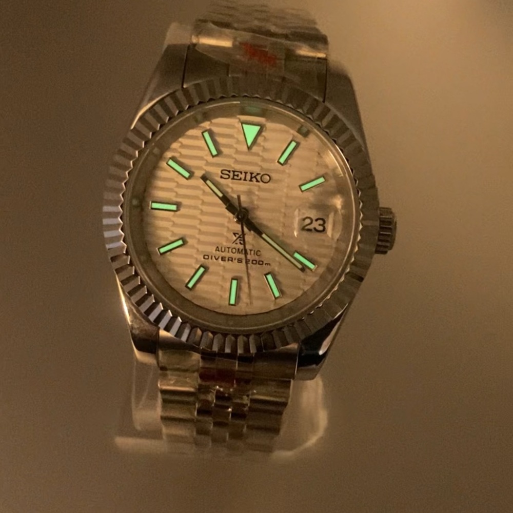 Custom Seiko DateJust Mod 40MM (Automatic) - Picture 5 of 5